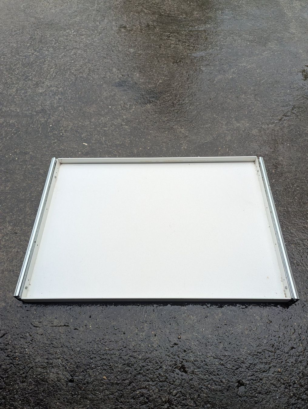 USM Scaffali: USM Schublade 75 x 50cm – Usato da Twann venduto da Theo990