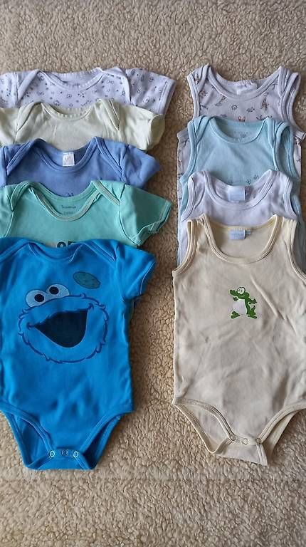 Lotti & Set di vestiti: 9 Bodys – Usato da Wattwil venduto da Rainbow412