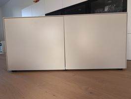 zeitloses Sideboard in beige