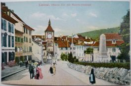 Postkarte ungelaufen um 1900, Liestal Oberes Tor Bauerndenkm