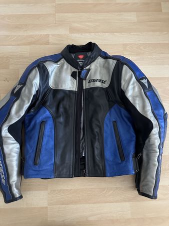 Dainesse Motorradjacke Lederjacke Grösse 50 Top Zustand!