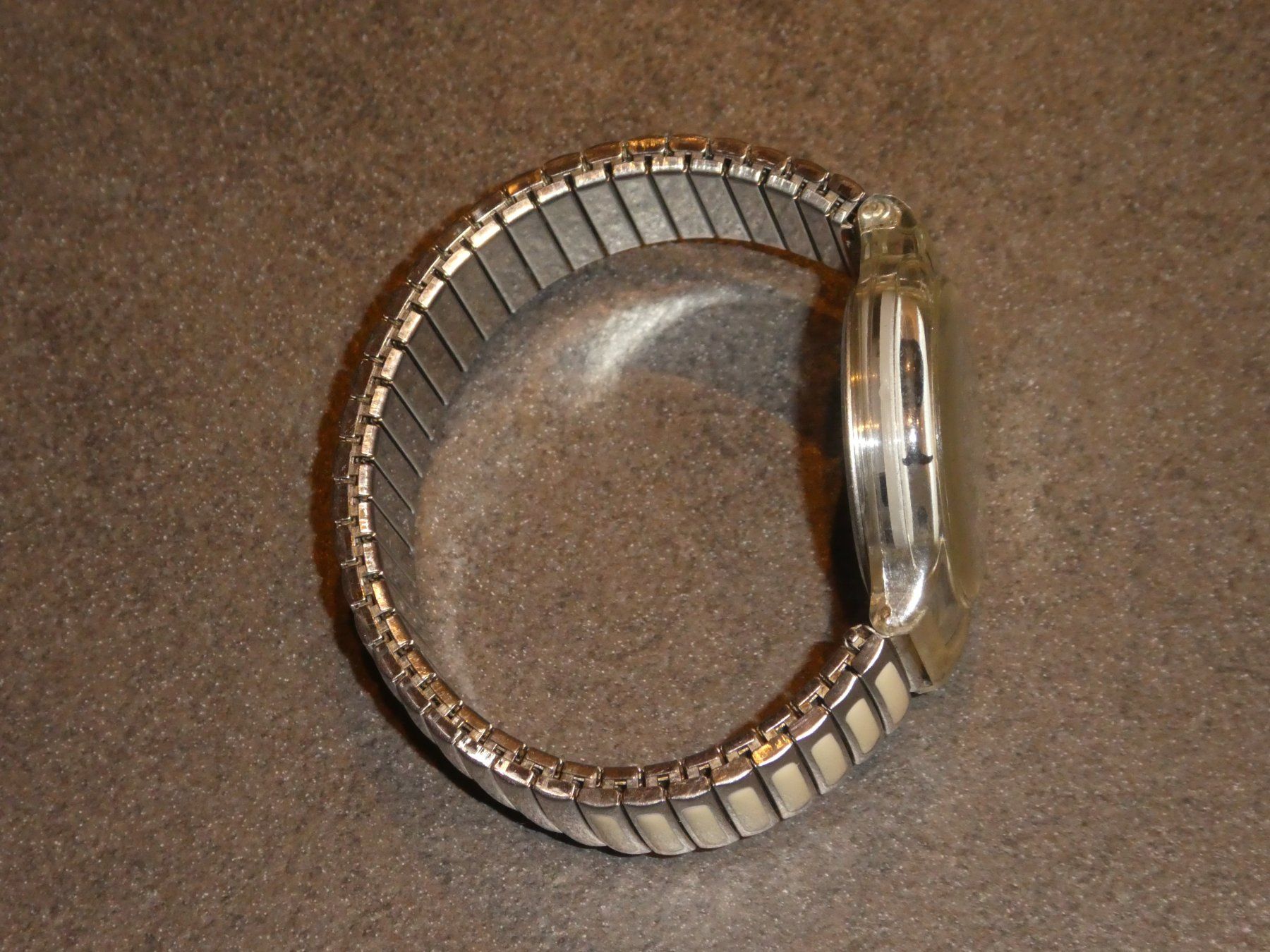 Ketten: Schmuck mit Uhr – Gebraucht aus Mels von KOSL 7