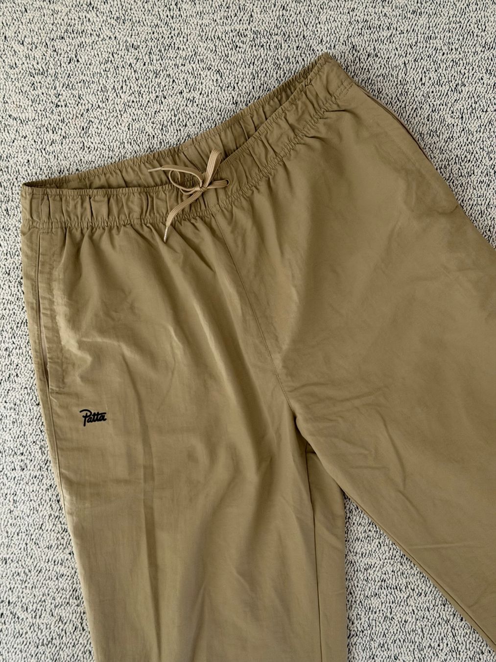 Pantaloni: Patta Basic Nylon Track Pant Beige – XL – Usato da Zürich venduto da phil_phil_phil