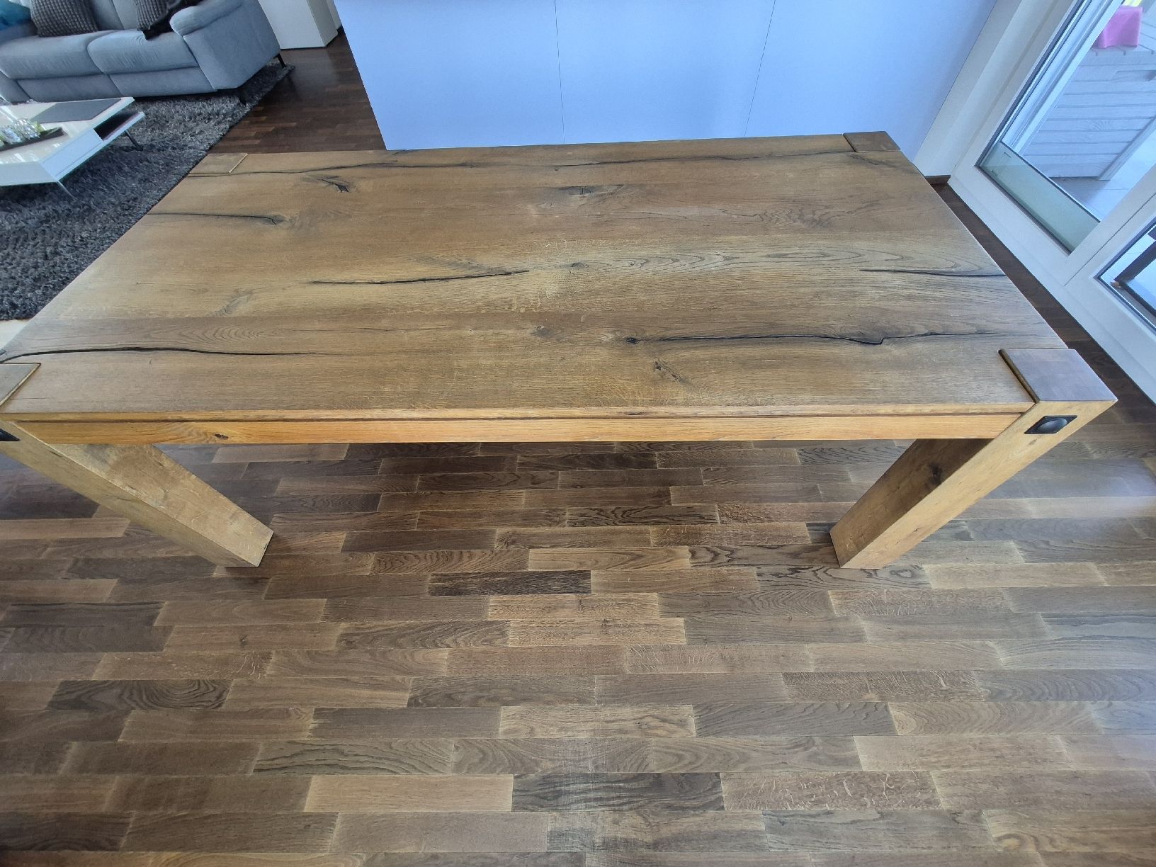 Set de table et chaises: Esstisch mit Bank Eiche massiv rustikal 200x100x77  – D'occasion à Bichwil par Picard 2