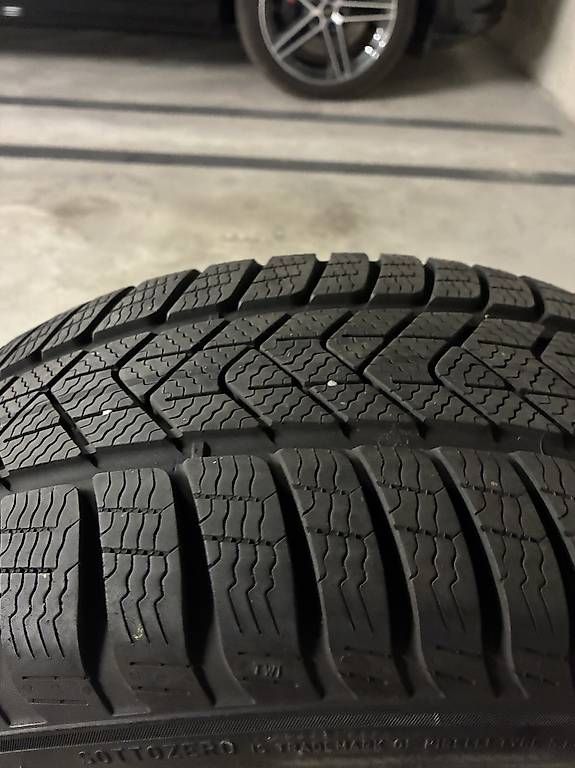 Sonstiges Schreiben & Zeichnen: Winterreifen Pirelli 225 45 18 – Gebraucht aus Neuenhof von Gt5.Performance_ 3
