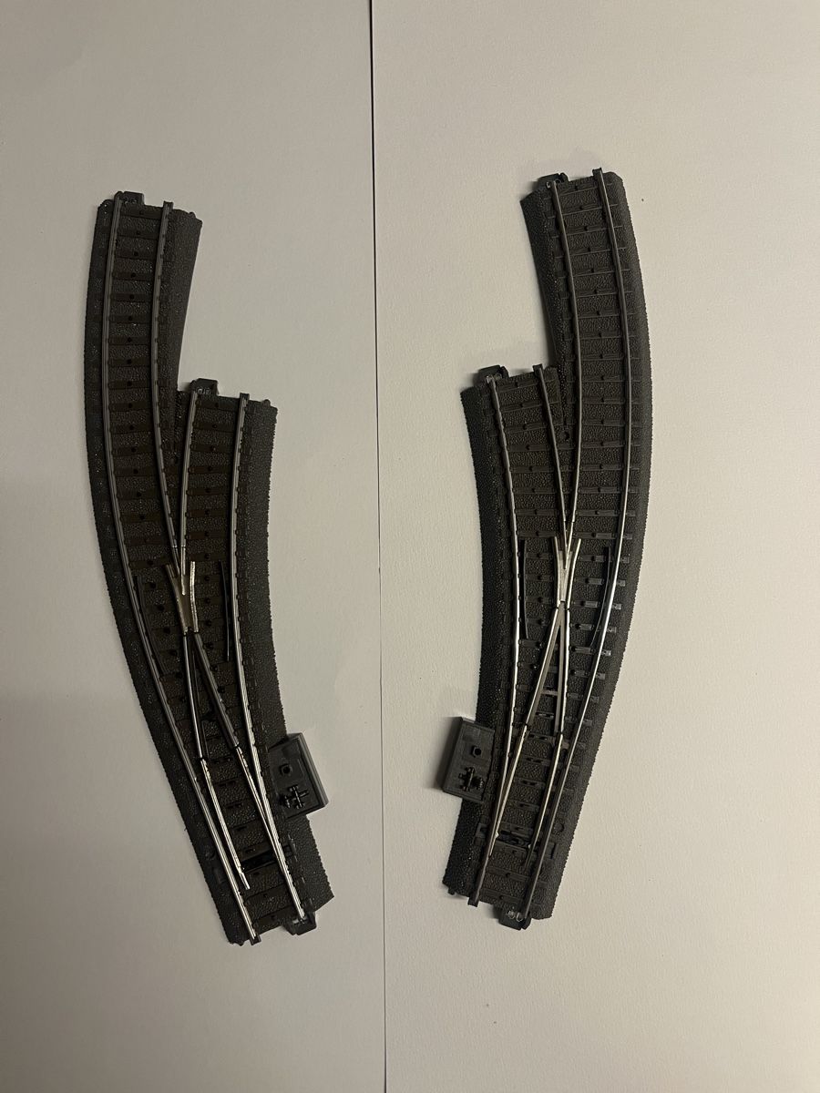 Märklin Modelleisenbahnen: Märklin HO Bogenweichen rechts und links  – Gebraucht aus Schliern b. Köniz von paki66 1