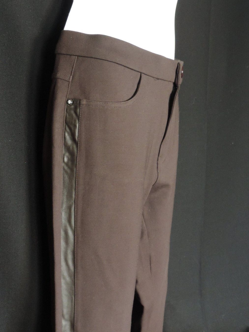 Pantaloni: pantalon brun – Usato da Genève venduto da Axelle333 1