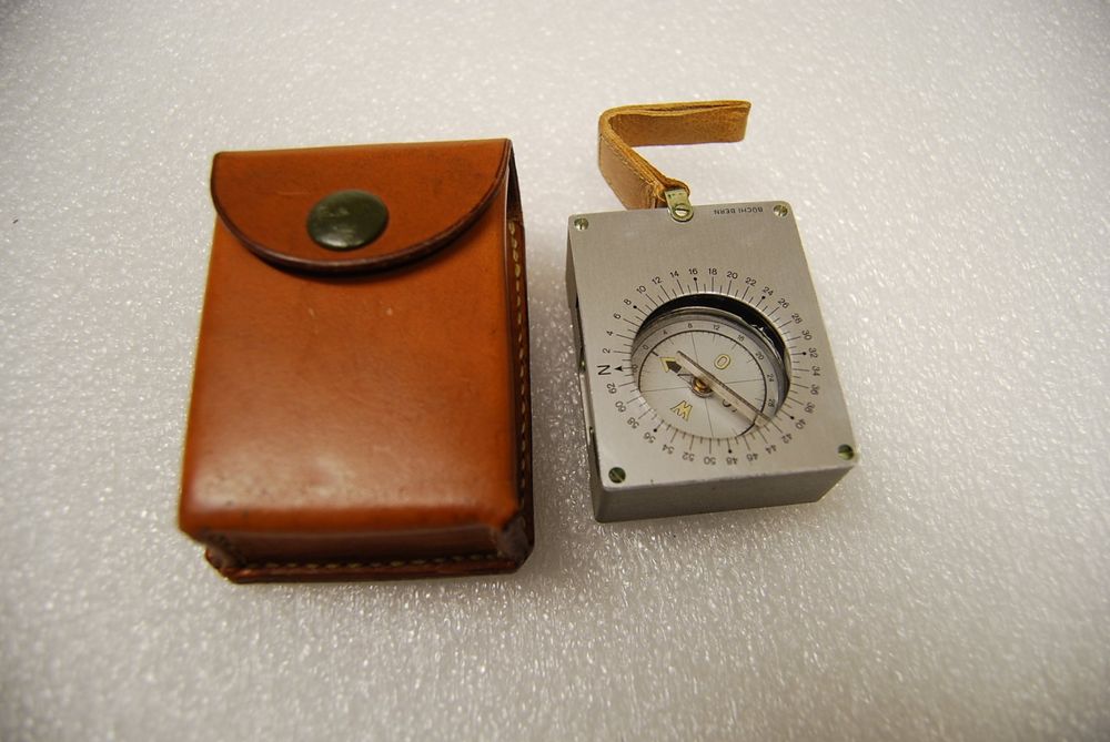 Militär Kompass Sitometer mit Ledertasche | Kaufen auf Ricardo
