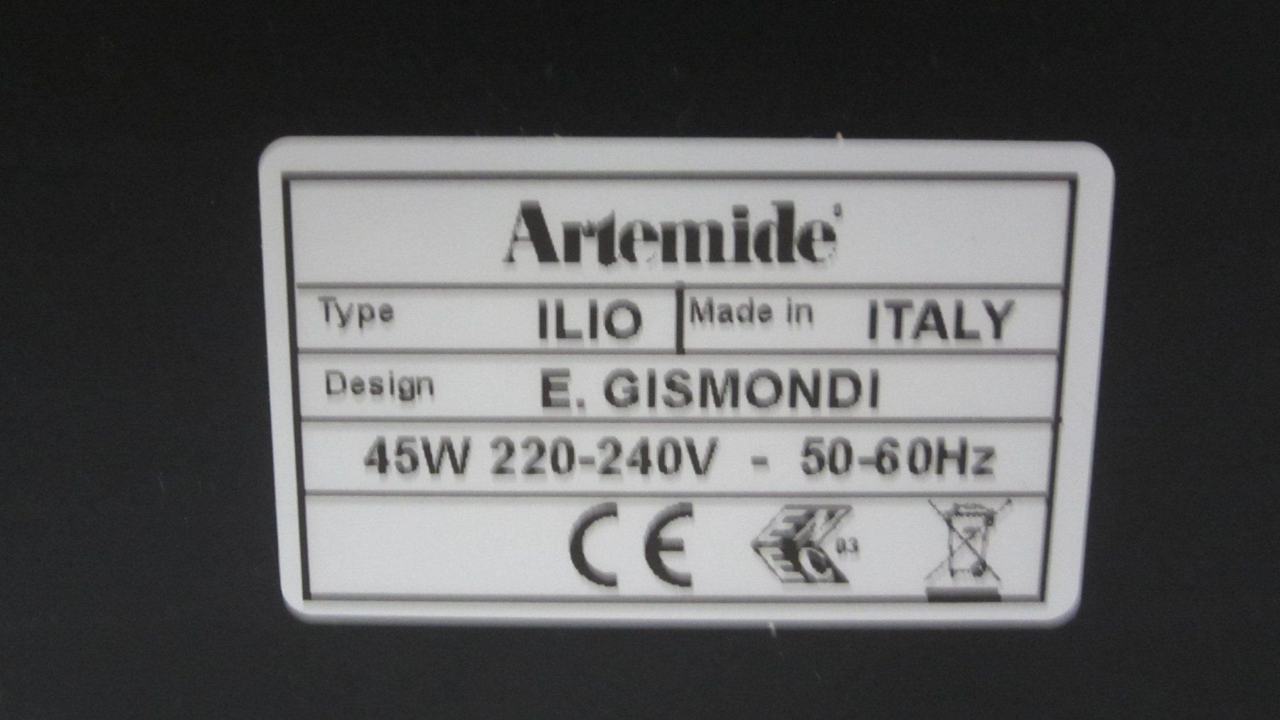 Artemide Lampen: LED Stehleuchte Artemide Ilio, Carbon Optik – Gebraucht aus Thalwil von Arrow 2