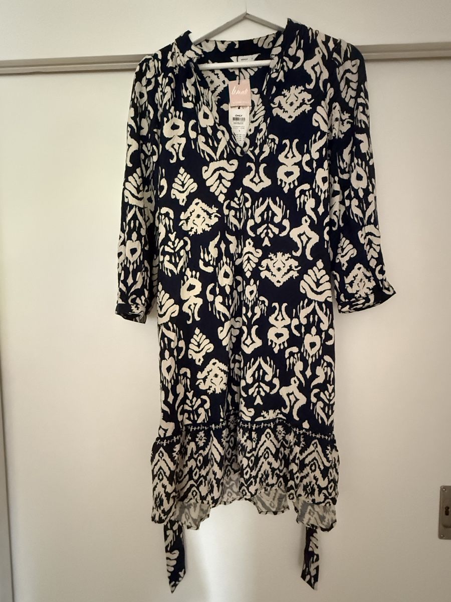 Only Vestiti: Kleid ONLY Grösse S neu mit Etikett – Nuovo (secondo la descrizione) da Liestal venduto da Olivia_W