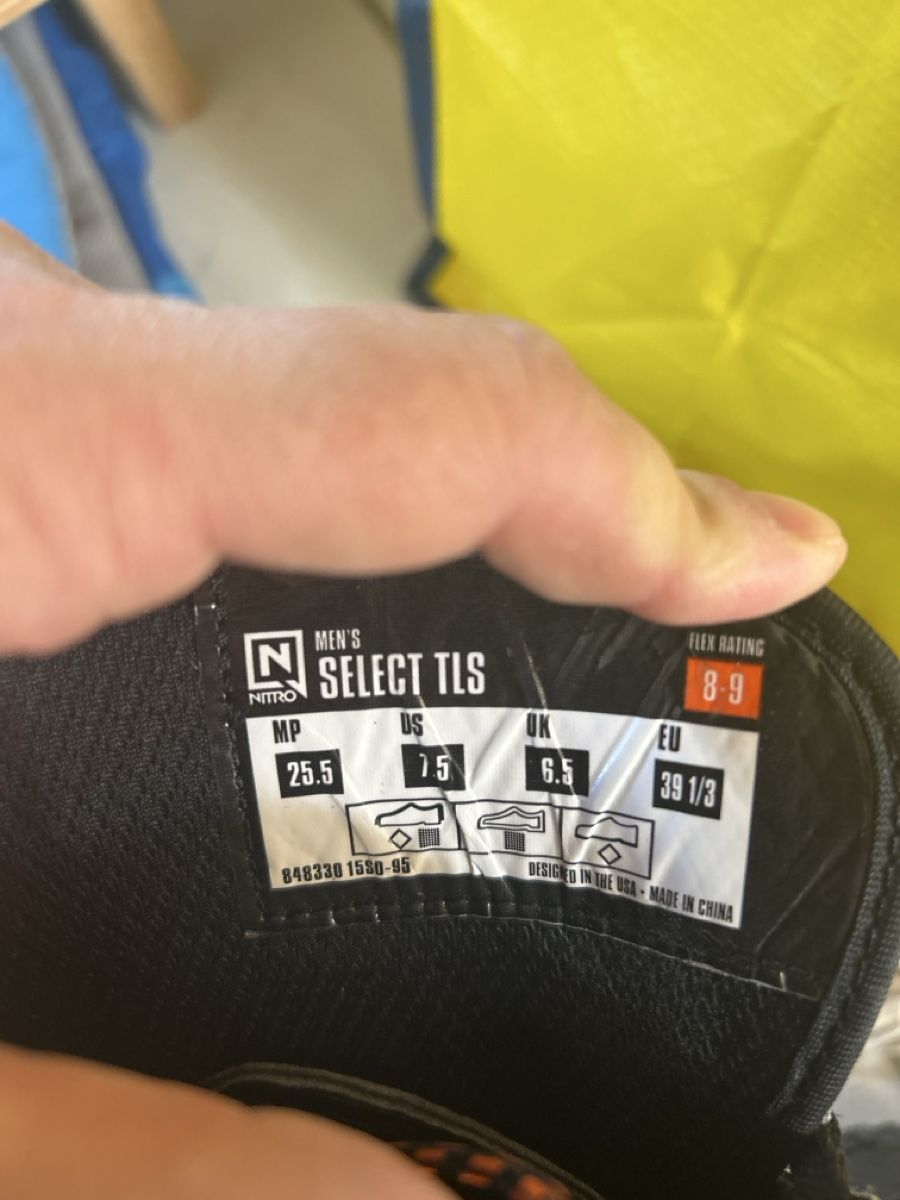 Snowboard Nitro Herrenschuhe: Nitro Select TLS Snowboard Boots, Grösse EU 39 1/3. – Defekt aus Zwingen von pema90 4