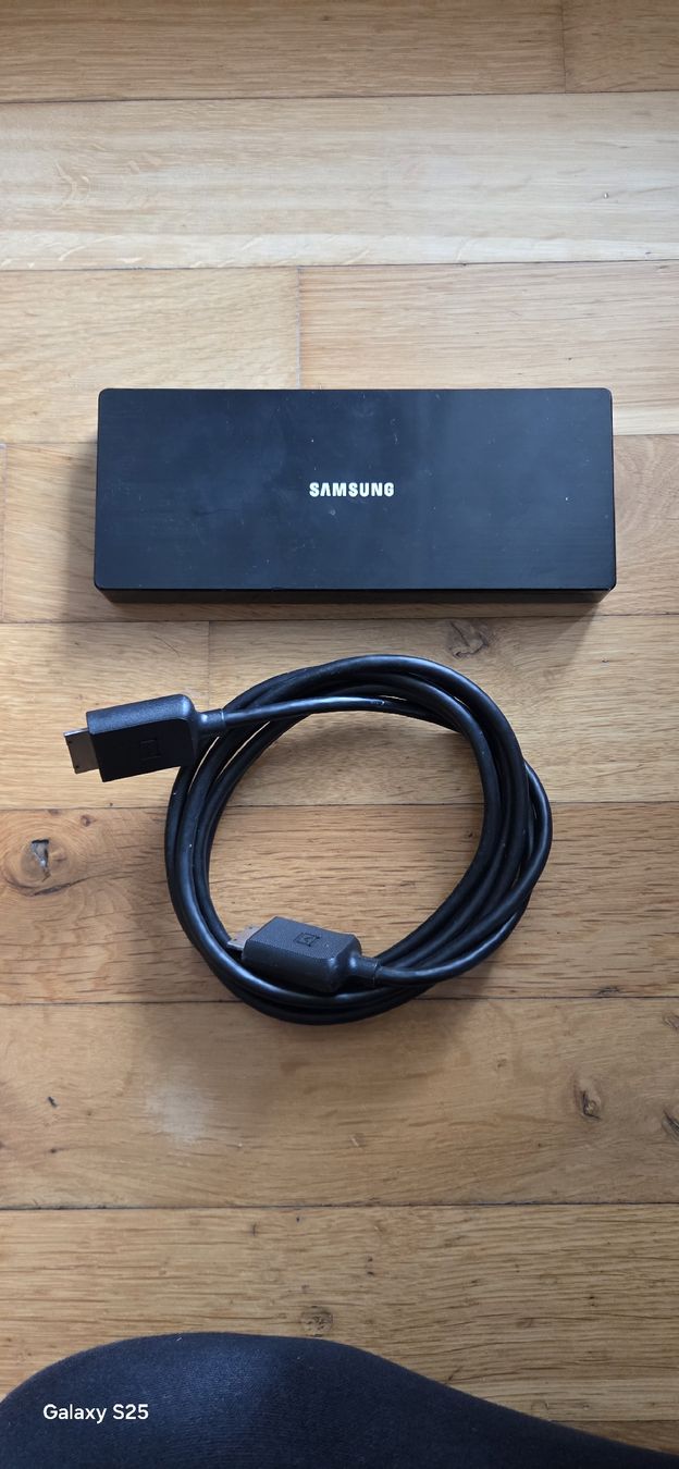 Samsung Adaptateurs: One Connect mini Samsung  – D'occasion à Yverdon les bains par Carmelo85