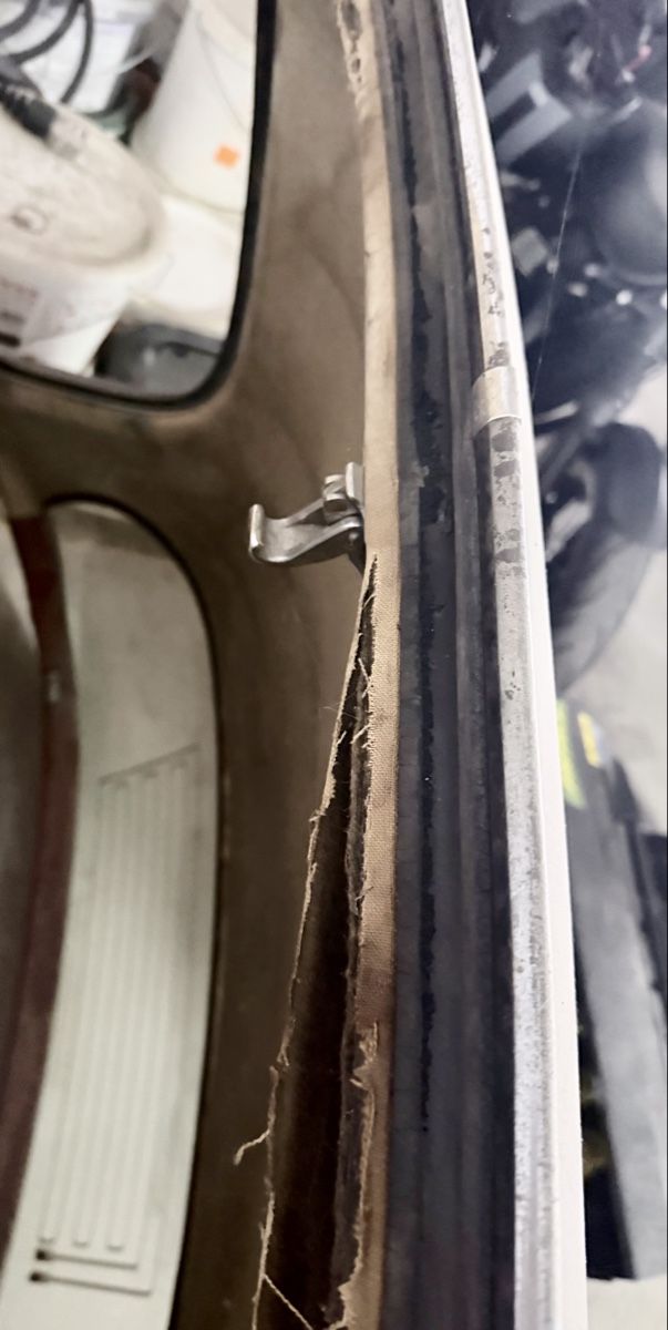 Mercedes-Benz Toutes les pièces auto: Hardtop Pagode oder 190SL, Scheunenfund – D'occasion à Dietfurt par tony_soprano 5