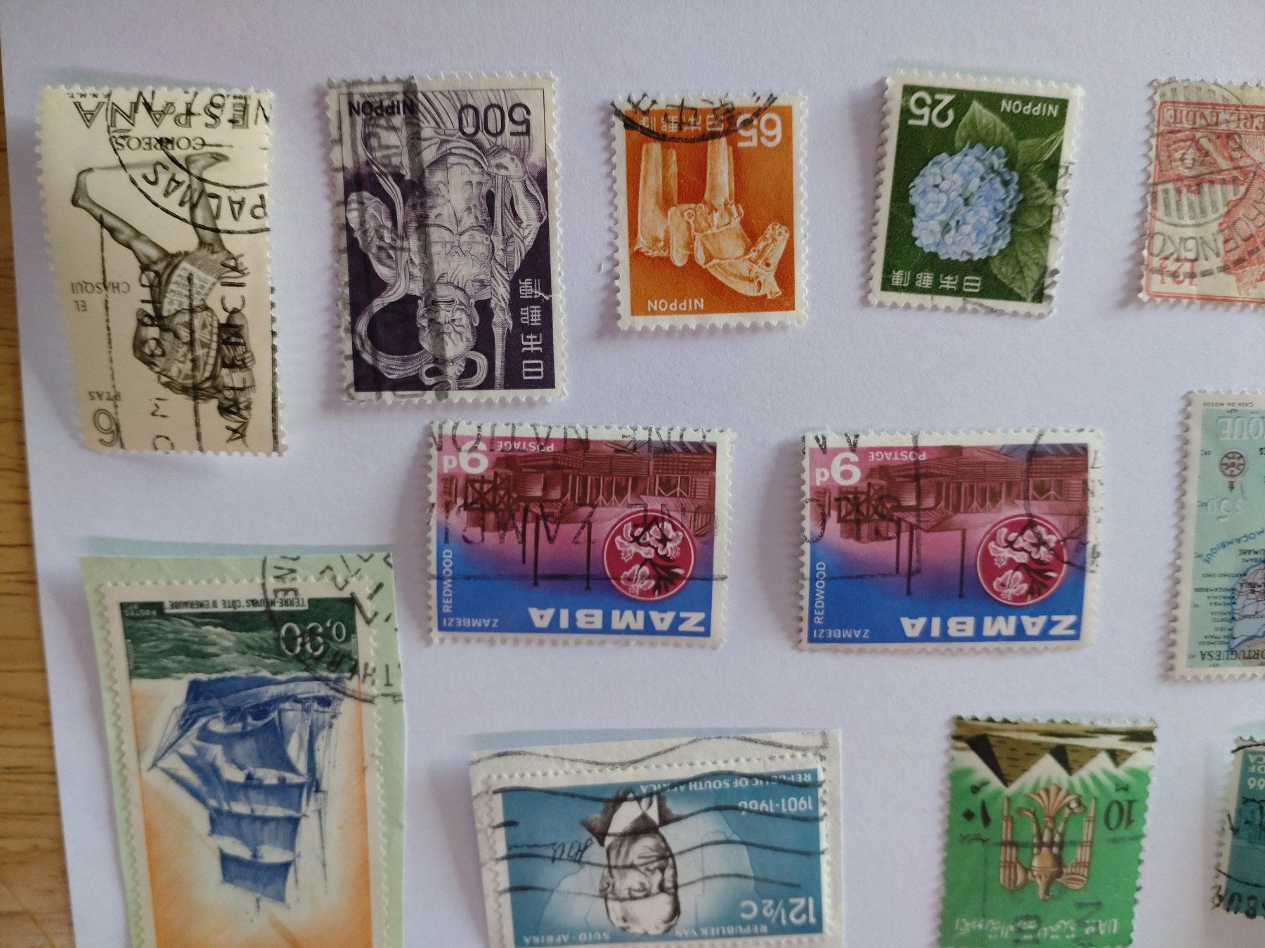Tutti i francobolli: Timbres divers - 1970 et plus – Usato da Bernex venduto da lezard53 8