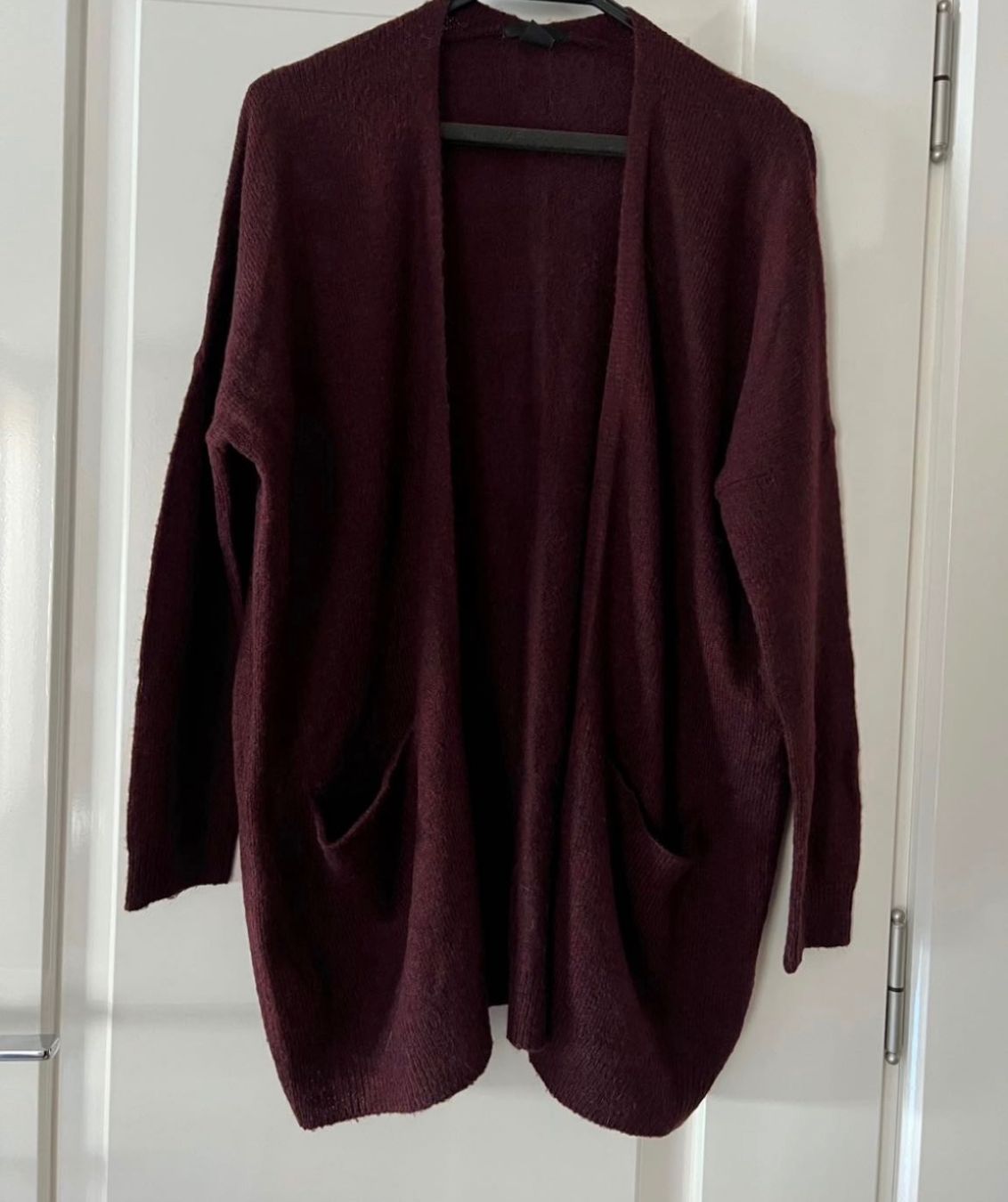 H&M Giacche: Strickjacke von H&M, Gr. M, Gratisversand – Usato da Frutigen venduto da glnays