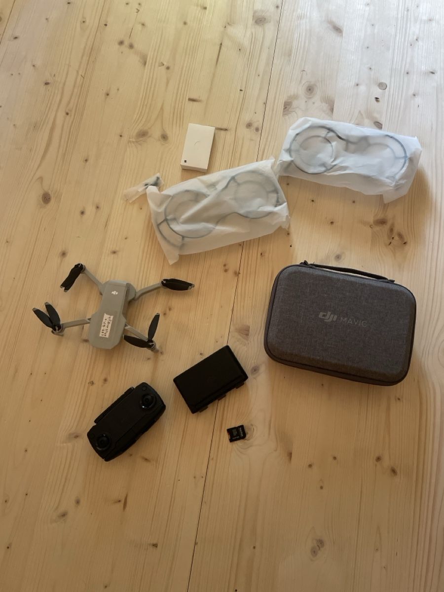 DJI Action Cam: DJI MAVIC MINI FLY MORE COMBO Drohne "ULTRA LIGHT 249g" – Gebraucht aus Altdorf UR von Noudeal