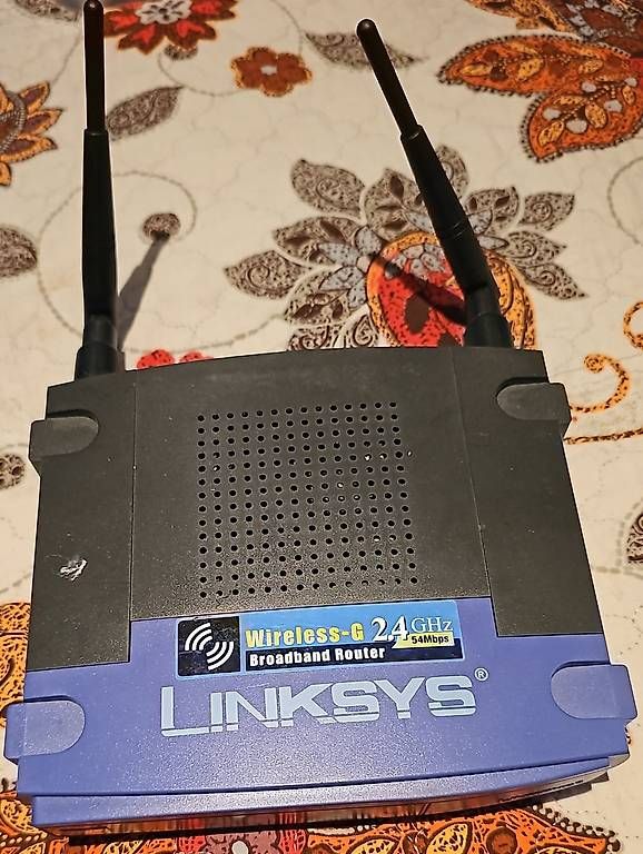 Linksys Modem & Router: Linksys Router WRT54G v.3 – Usato da Thalwil venduto da Mmgoldb