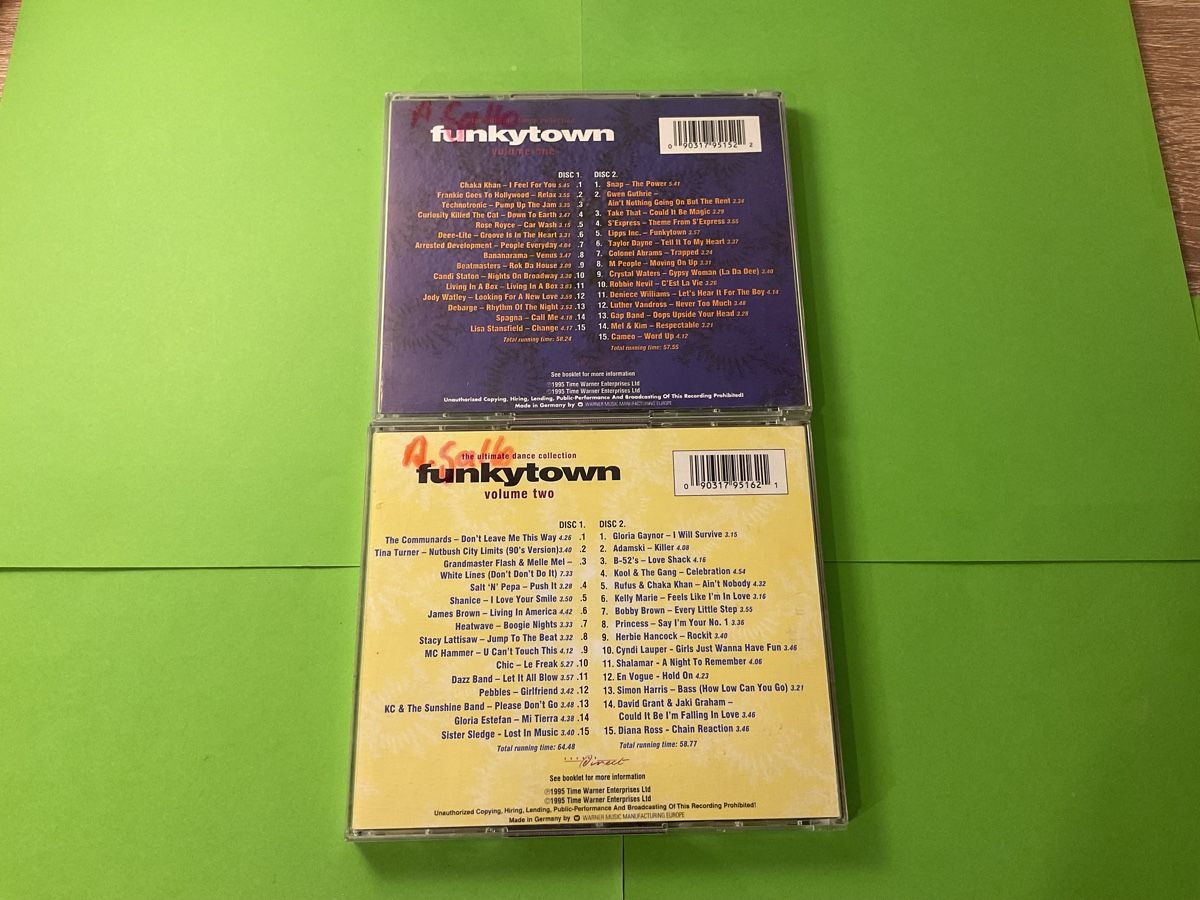 CDs: Funky Town - Die ultimative Dance Collection - Volume 1+2 – Gebraucht aus Steinach von Quarkie 1