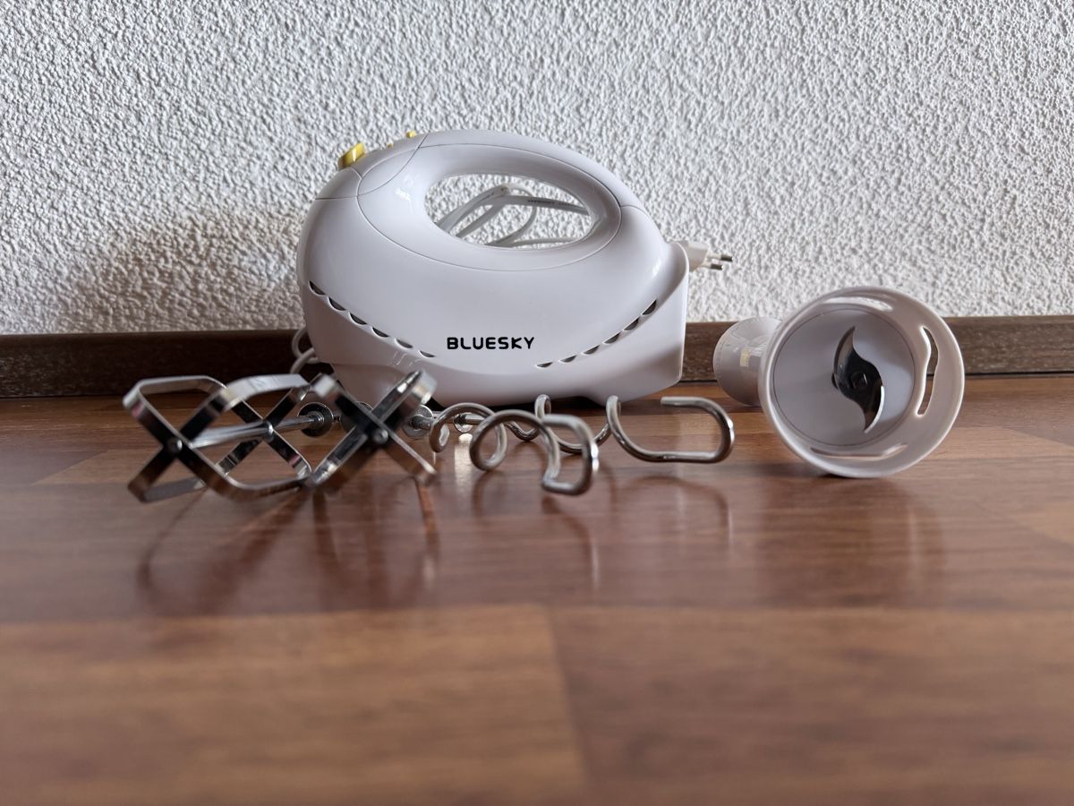 Appareils de cuisine: Batteur Bluesky avec accessoires – D'occasion à Givisiez par krl_8f2w 2