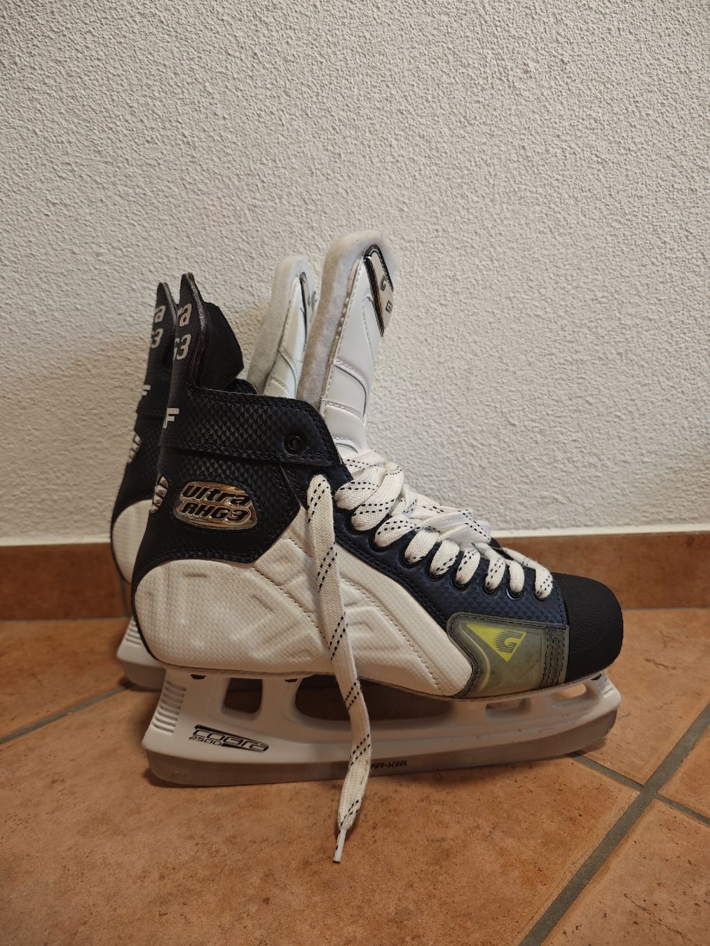 Graf Pattini da ghiaccio: Herren Schlittschuhe Graf Gr.44 / 9.5 – Nuovo (secondo la descrizione) da Bichelsee venduto da Raoul06
