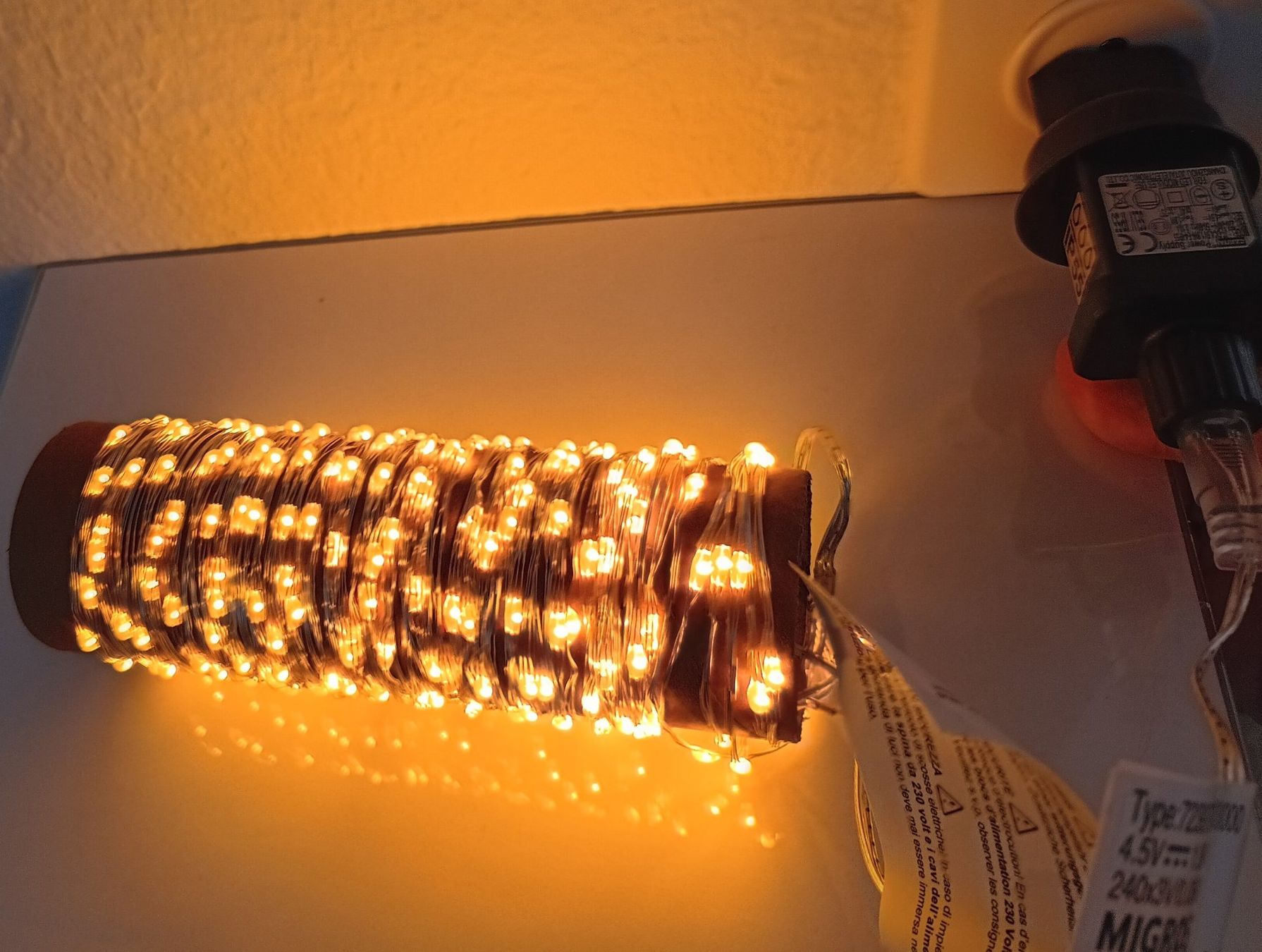 Migros Ghirlande e barre luminose: LICHTERKETTE 240 LEDs 12Meter warmweiss NEU – Nuovo (secondo la descrizione) da Aarau venduto da Yeeaaah 3