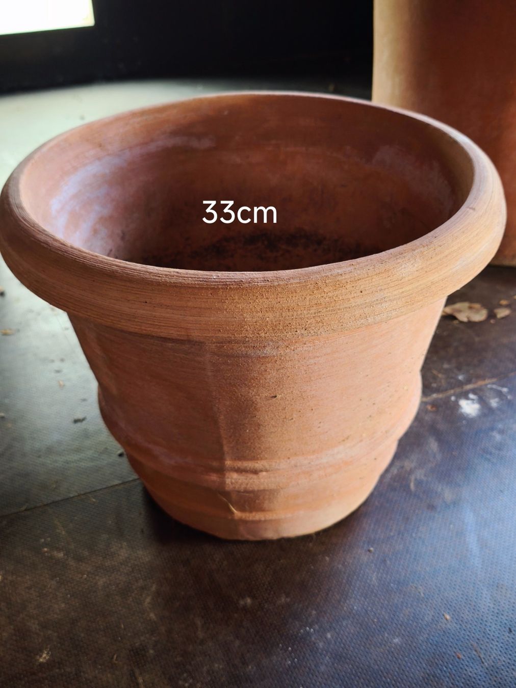 Pots de fleurs: Blumentopf Terrakotta 33cm Durchmesser gebraucht – D'occasion à Wetzikon ZH par Mojopali