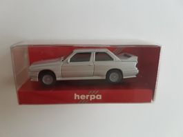 Herpa N° 2061 1:87, BMW M3 (E30) silber-met. IA schwarz, neu