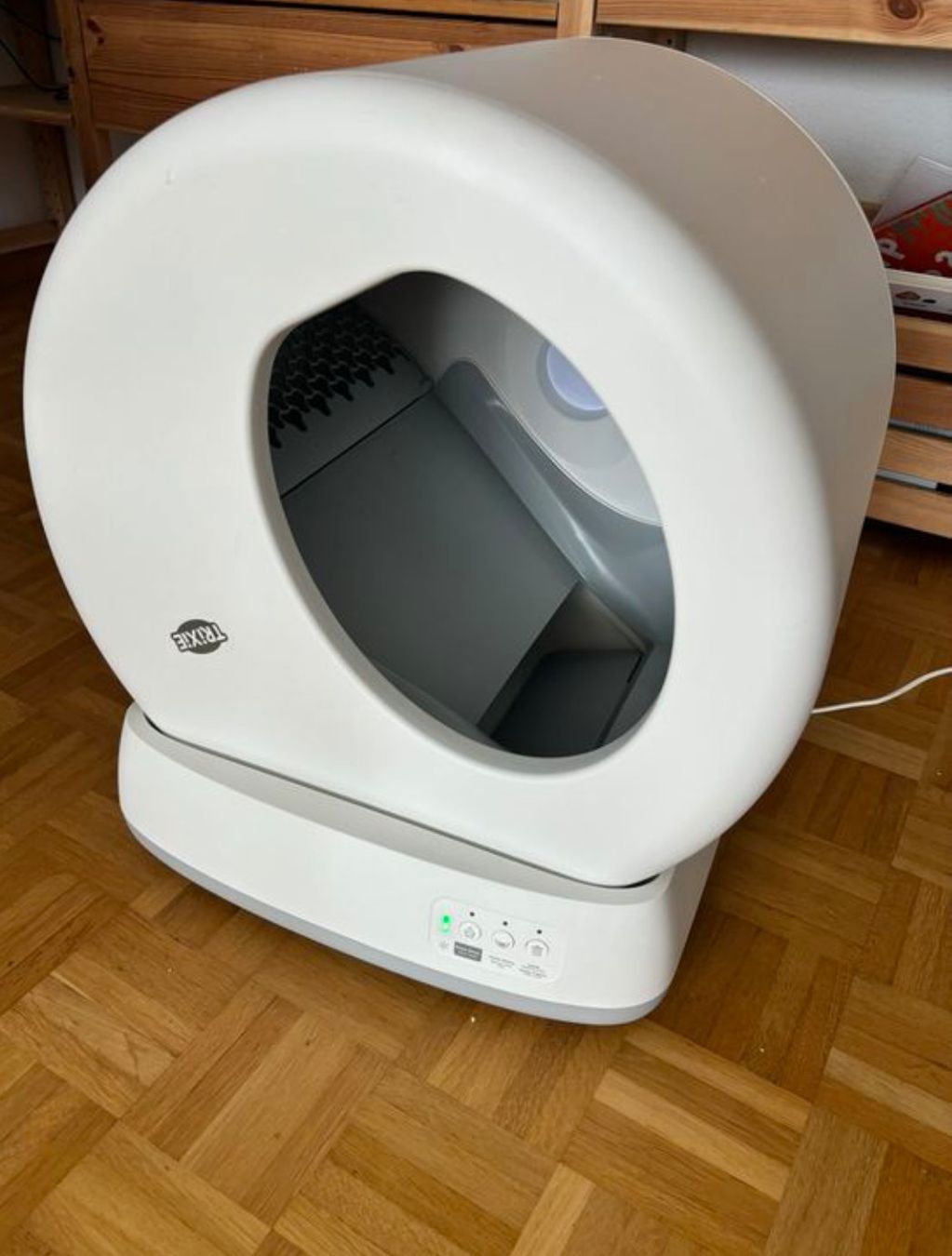 Trixie WC: Trixie Self-Cleaning Litter Box, White, Used – Gebraucht aus Lengnau BE von Ragaso