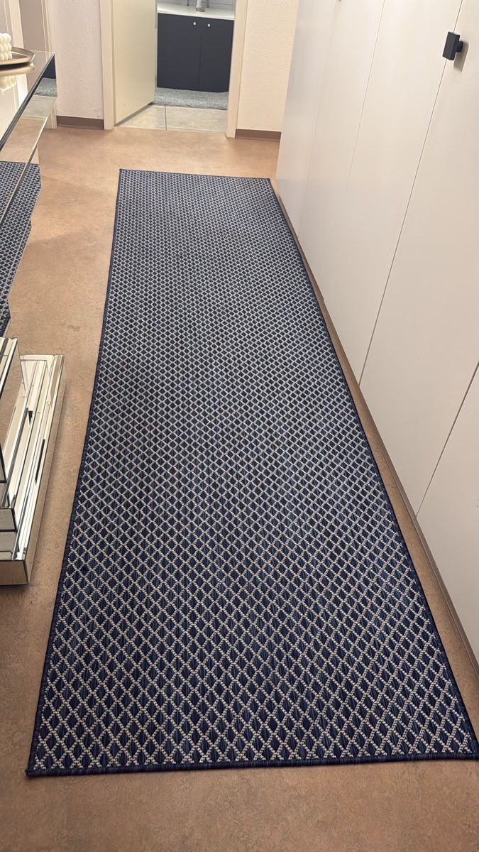 Teppiche: Teppich – Gebraucht aus Horgen von Melosita0