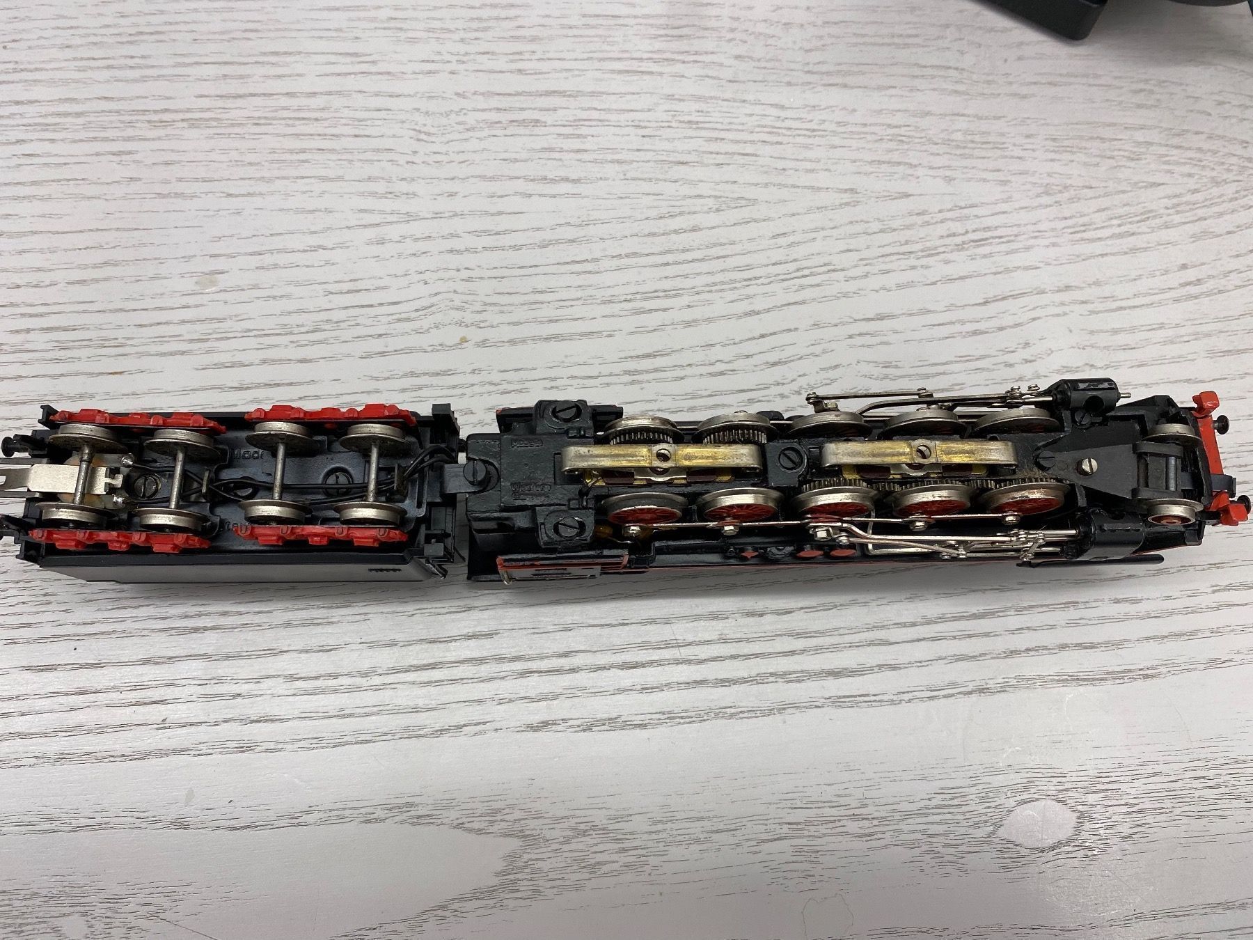 Märklin Modellini di ferrovie: Märklin 3027 DB BR44 TELEX – Usato da Lupsingen venduto da New-Haven 4