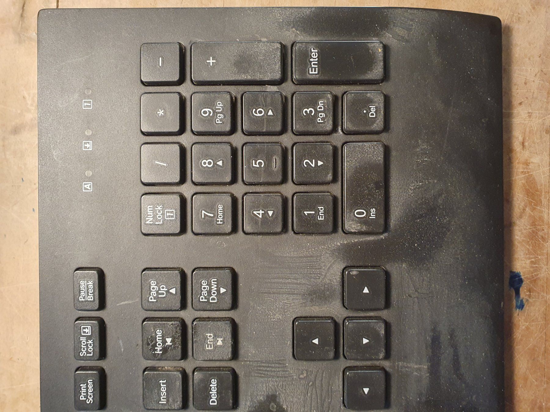 Claviers: Logitech Wired Keyboard K280e eine Stütze abgebrochen – D'occasion à Zürich par loosebone 1