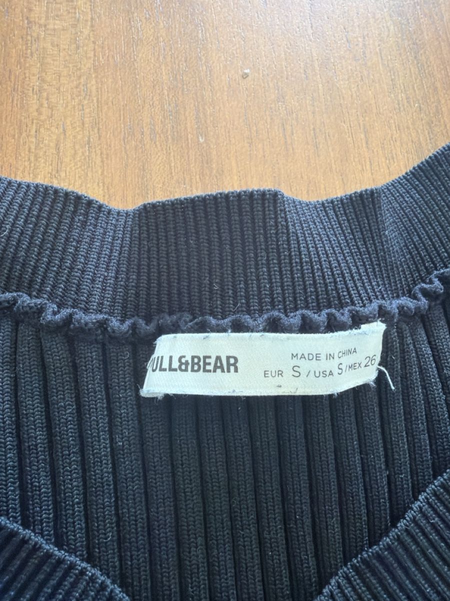 Pull&Bear Maglioni & Felpe: Schwarzes enges Longsleeve – Nuovo (secondo la descrizione) da Dietikon venduto da me9_mh2j 2