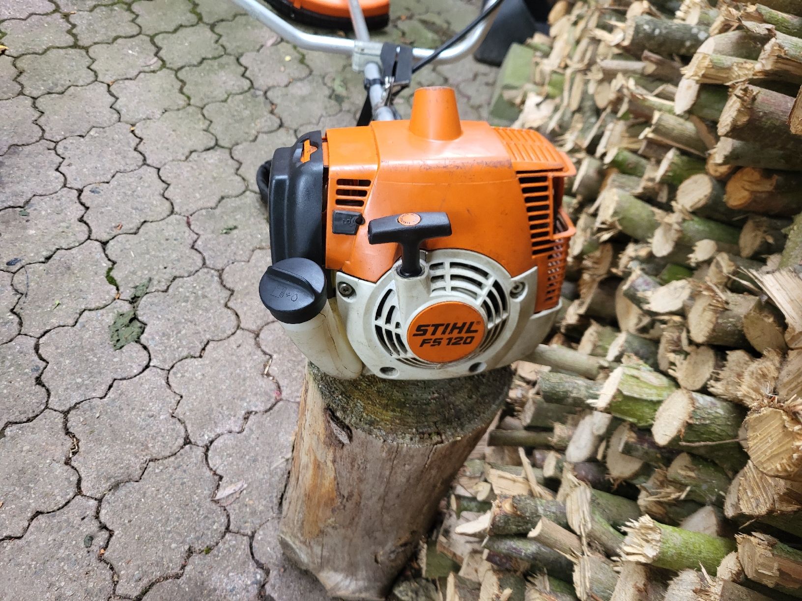 Tagliaerba: Stihl Rasentrimmer – Usato da Oftringen venduto da gru_l6yd 1