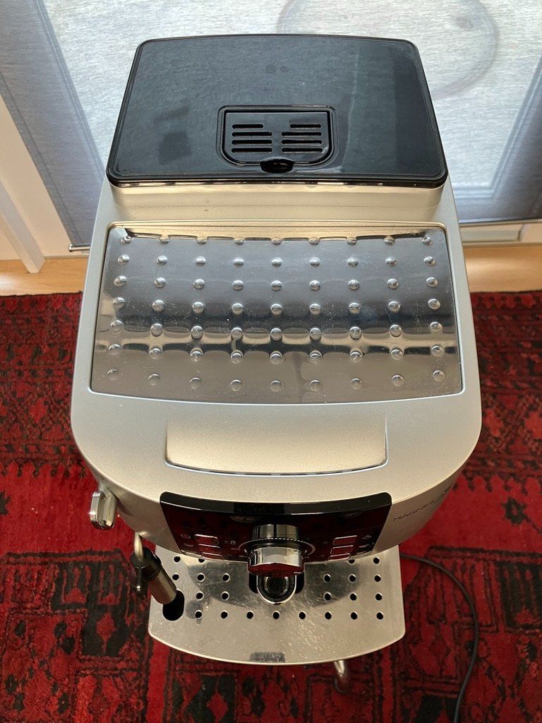 De'Longhi Macchine per caffè & Macchine per espresso: Delonghi Magnifica S Kaffeevollautomat – Usato da Gebenstorf venduto da fagotto 1