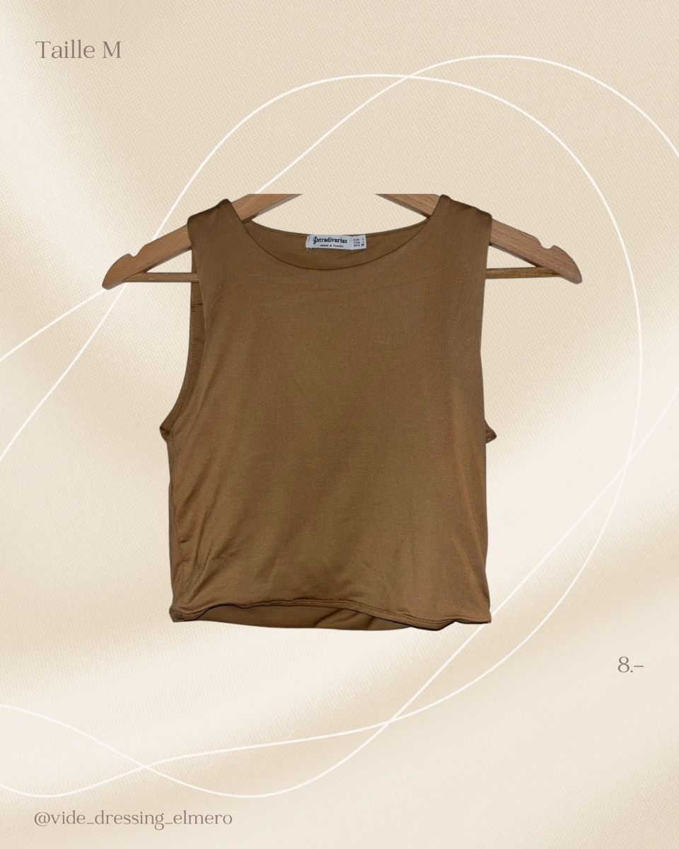 Top: Débardeur Stradivarius taille M – Nuovo (secondo la descrizione) da Massonnens venduto da Rebelle88