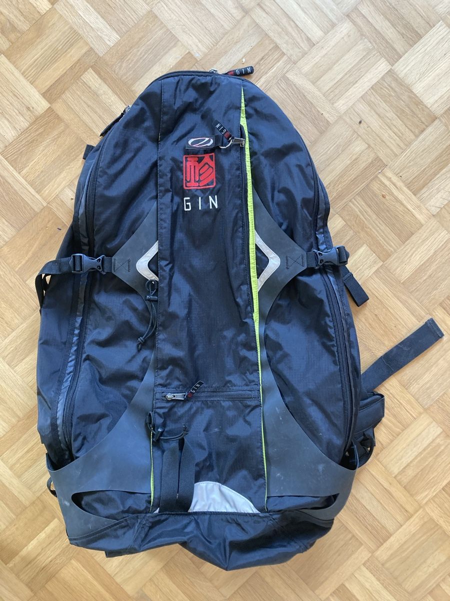Zaini: rucksack für gleitschirm – Usato da Münchenstein venduto da lilah