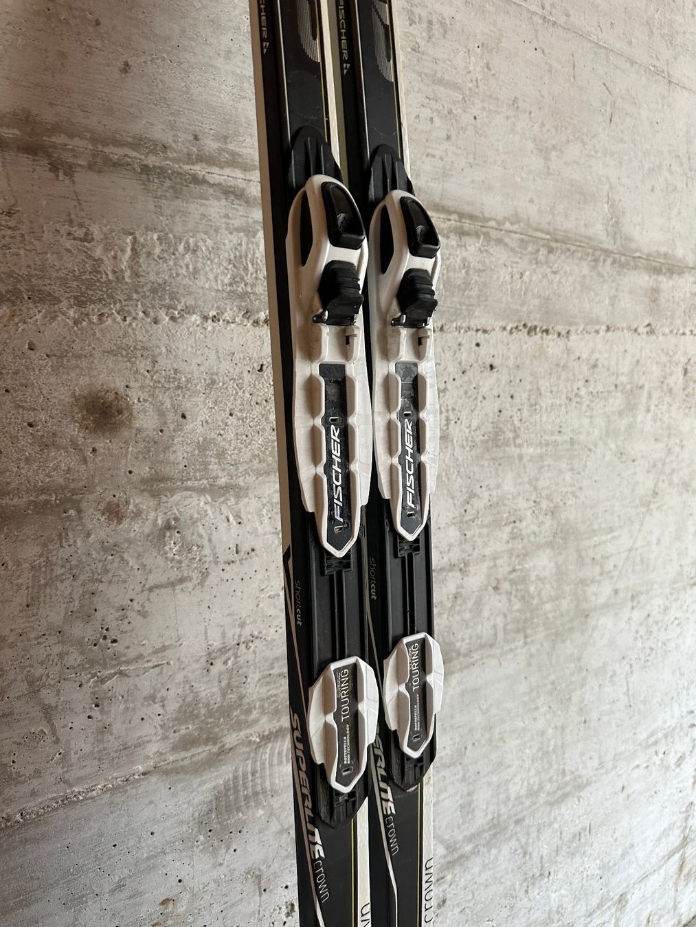 Fischer Skis: Langlaufski 197CM Klassisch  Fischer – Gebraucht aus Emmenbrücke von karkarkar 2