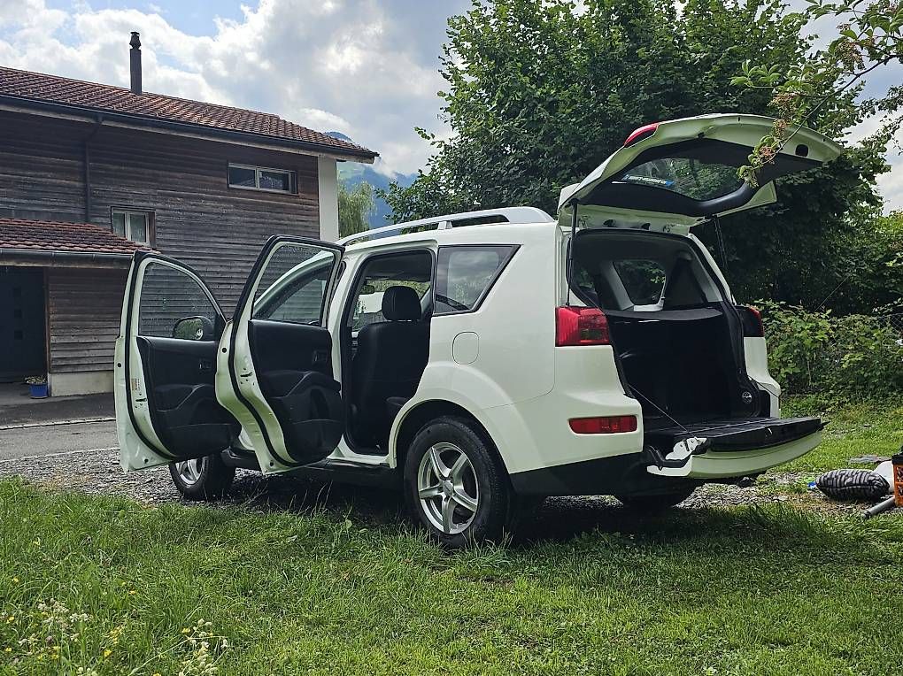 Autos: Peugeot 4007 2.2HDi DCS6 – Gebraucht aus Tscherlach von xdreamdani 4