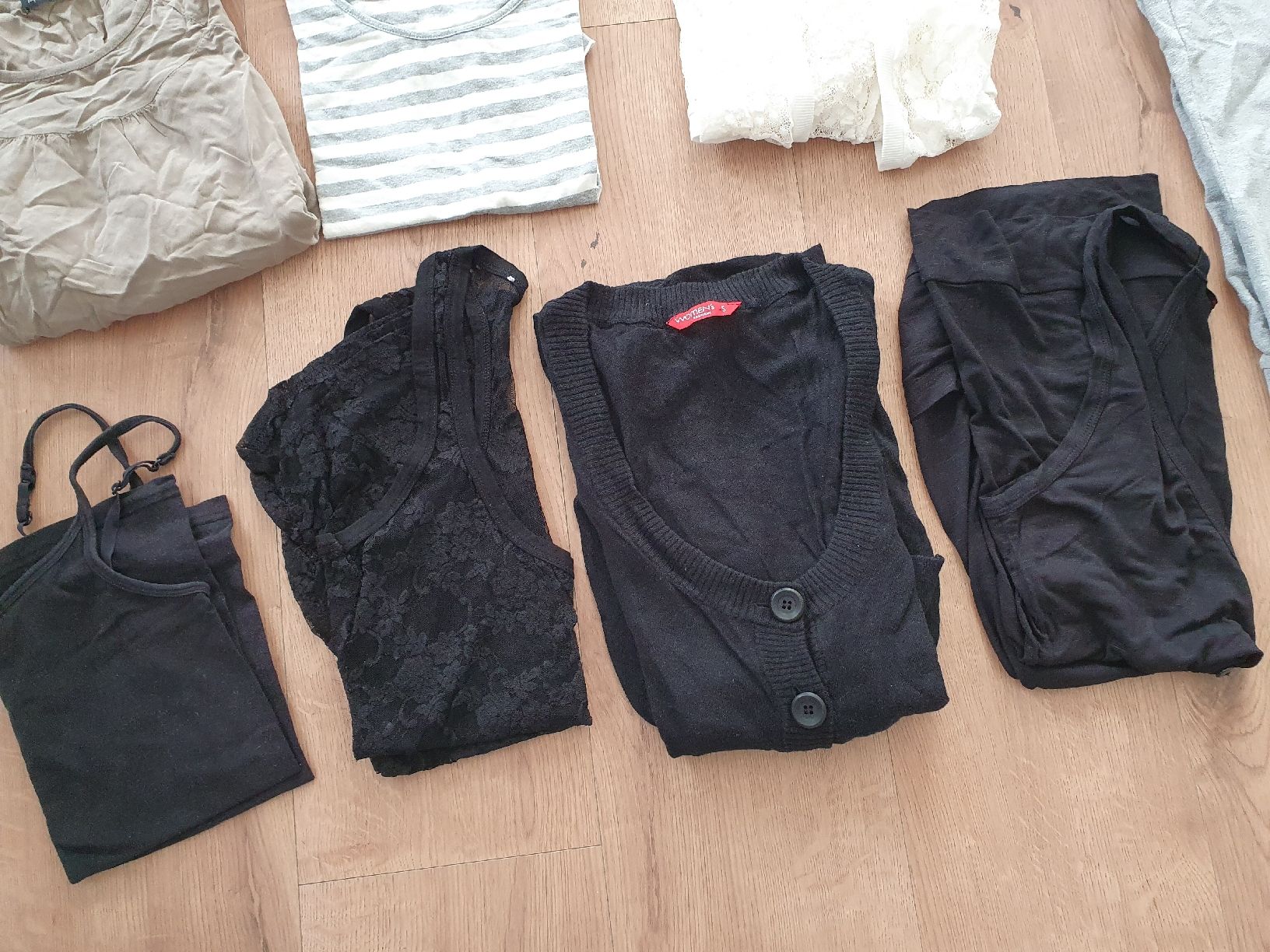 Lotti di vestiti: Damen Kleiderpaket in der Grösse S/ 36 – Usato da Niederönz venduto da STI88 3