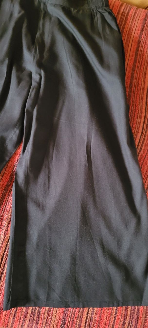 Gonne: Hosenjupe schwarz neu – Nuovo (secondo la descrizione) da Hondrich venduto da Ebro01 2