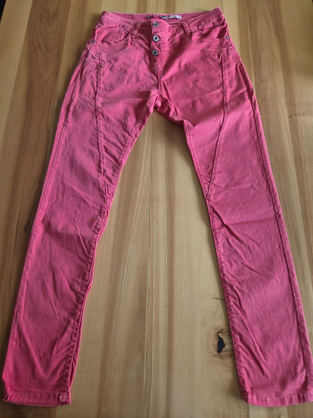 Please Jeans Jeans: Damen Please Jeans light rot Grösse S – Usato da Ibach venduto da urs_sl5h