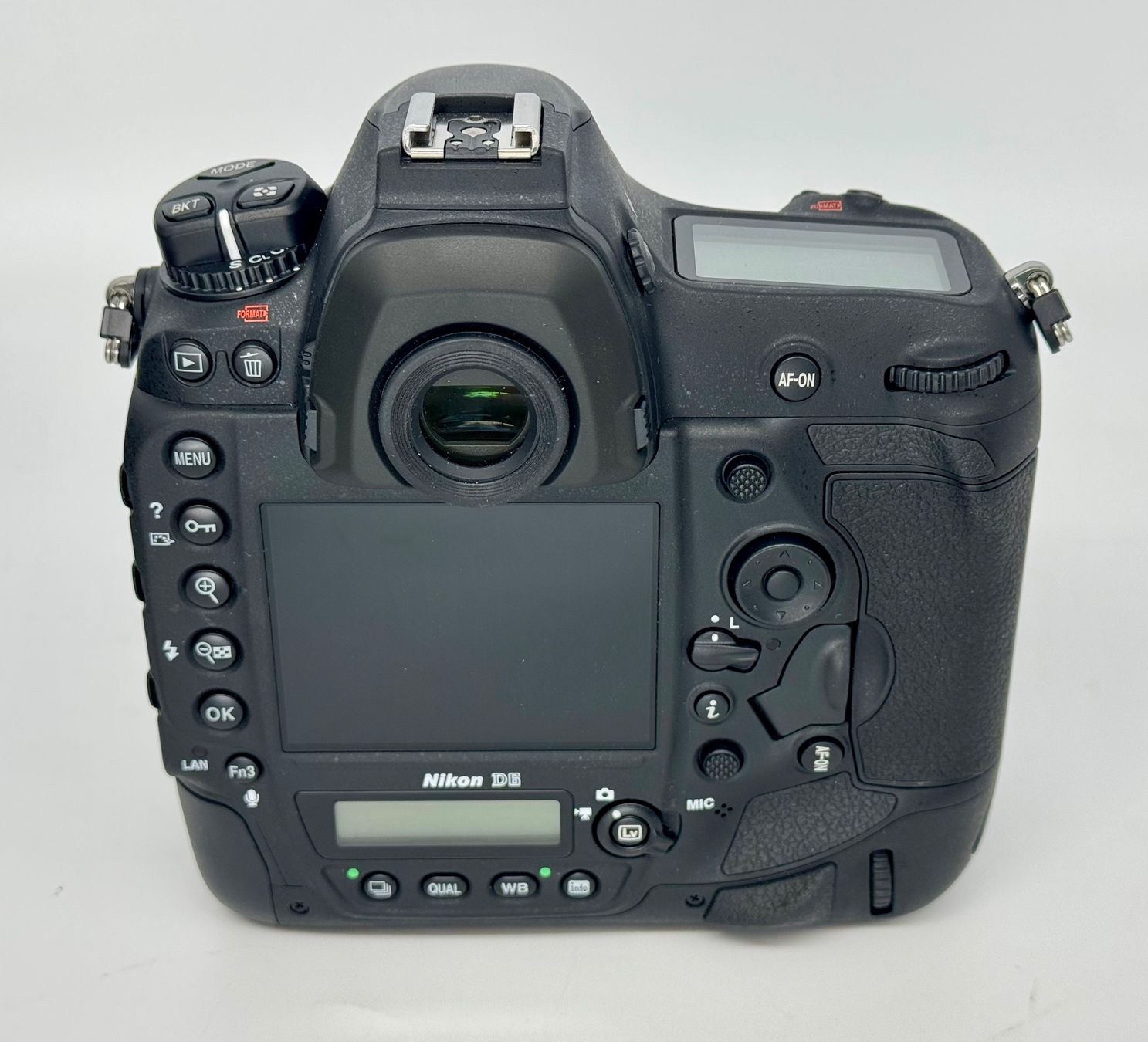 Nikon Appareil photo: Nikon D6 Pro, fabrikneu mit mi Wireless LAB-Adapter WT-6 – Neuf avec emballage d'origine à Mézières VD par Potentiel 1