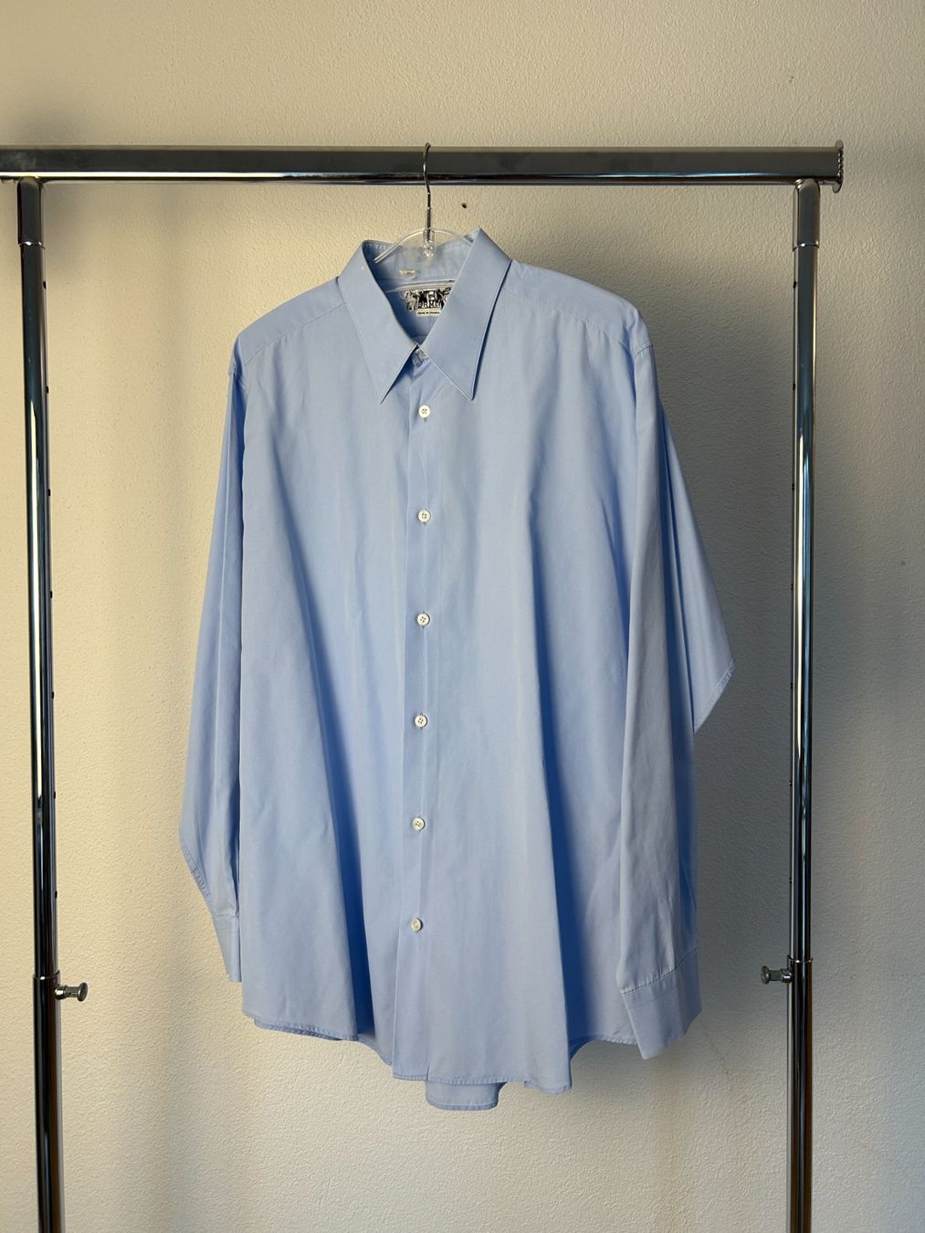 Hermès Hemden: Hermès Light Blue Button Up Shirt – Gebraucht aus Bern von kurtikobolt74