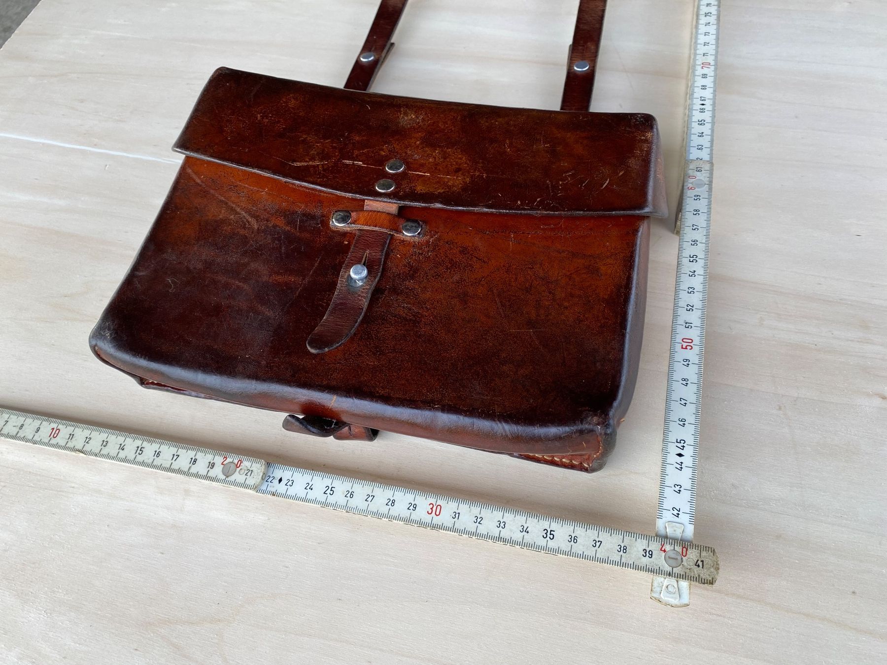Schweizer Armee Taschen: schöne Schweizer Militär Kartentasche – Gebraucht aus Feldbach von Fea1 9
