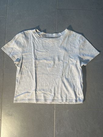Graues, geripptes T-Shirt, Grösse L