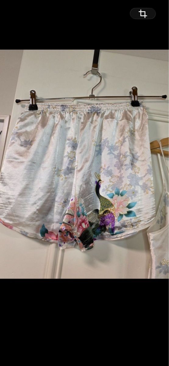 Negligees & Pyjamas: Schönes Satin Pyjama gr 38/40 – Gebraucht aus Allschwil von selake990673 2