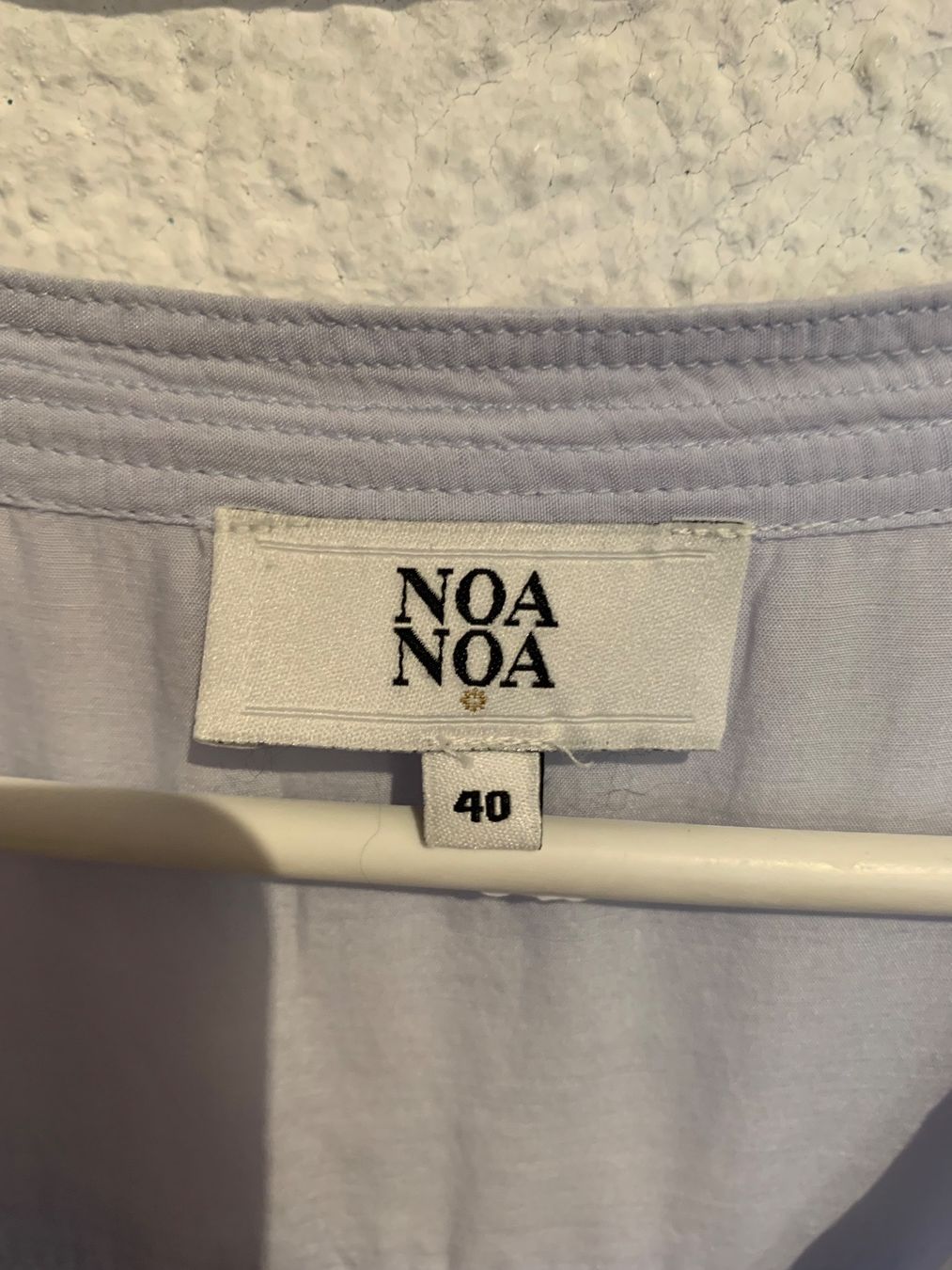 Camicette: Noa Noa Bluse hellblau Gr. 40 / L – Usato da Fislisbach venduto da KolibriSecondhand 1