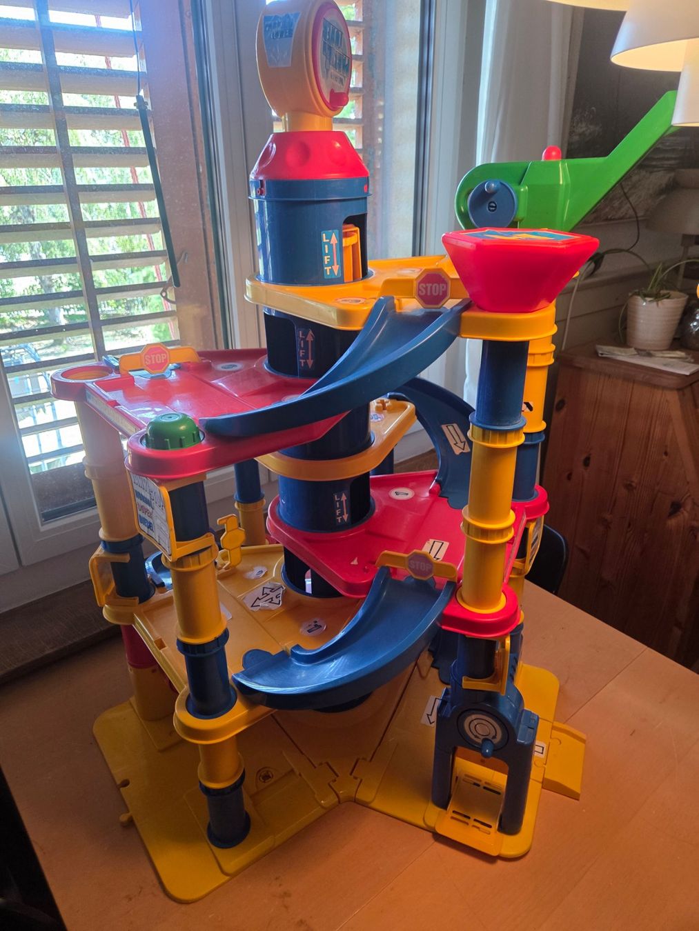 Jouets: Wadertoys grosse Autogarage – D'occasion à Brugg AG par werewolfi