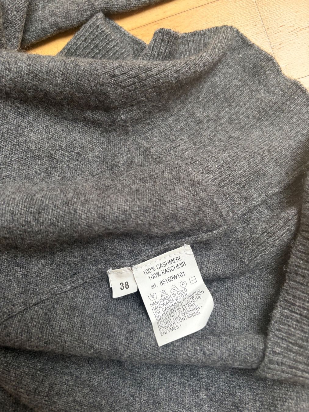 Repeat Maglioni & Felpe: Repeat Kaschmir Cardigan Gr.38 – Usato da Unterägeri venduto da Jutka_04 6