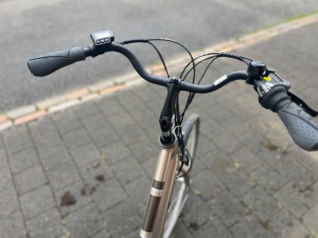 Velos: Prakisch neues E-Bike! – Neu (gemäss Beschreibung) aus Rümlingen von hel_lls6 4